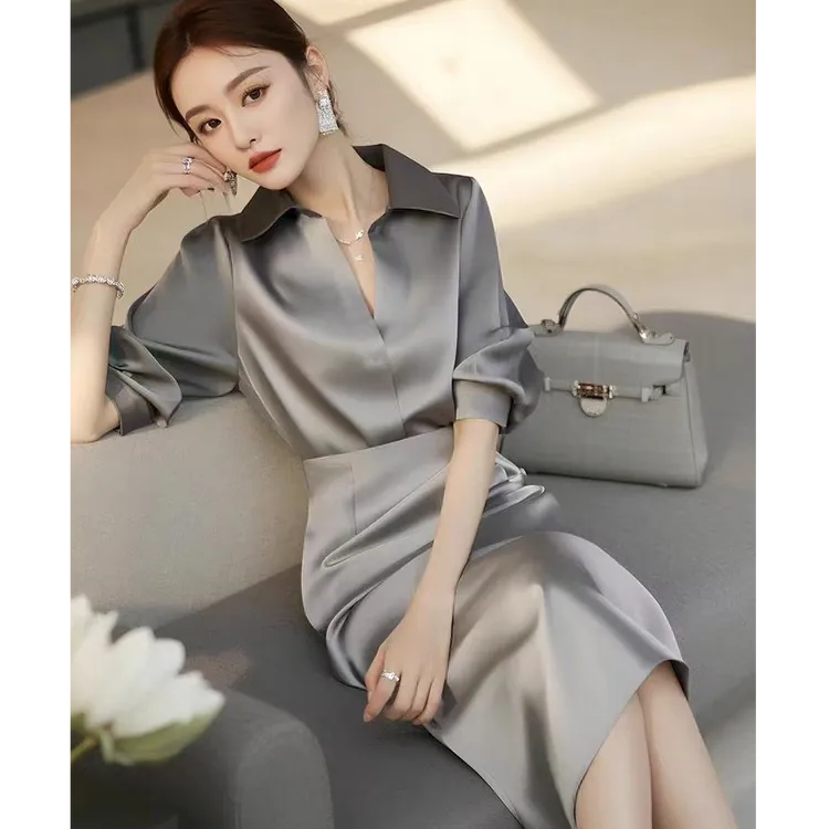开春穿搭一整套气质轻奢高级感水光醋酸缎面灰色衬衫连衣裙套装女