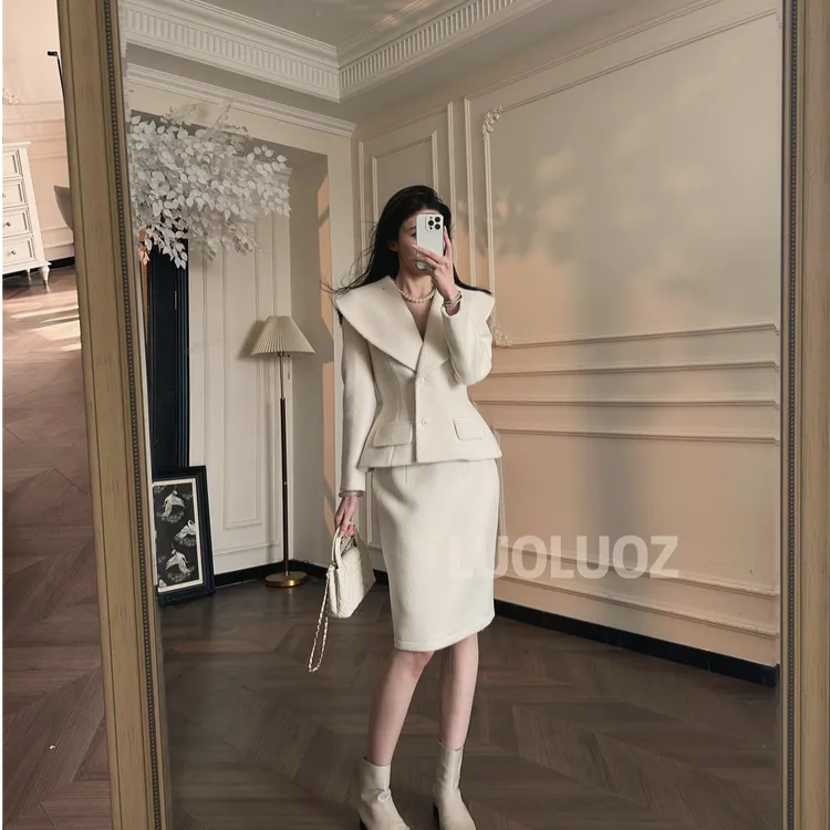 LUOLUOZ【浅光白烬】绵羊毛气质上衣短外套＋半身中长裙两件套JF1160