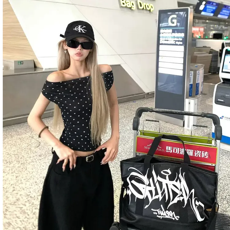 2025夏季新款时尚打底上衣气质显瘦洋气休闲百搭设计感性感辣妹女