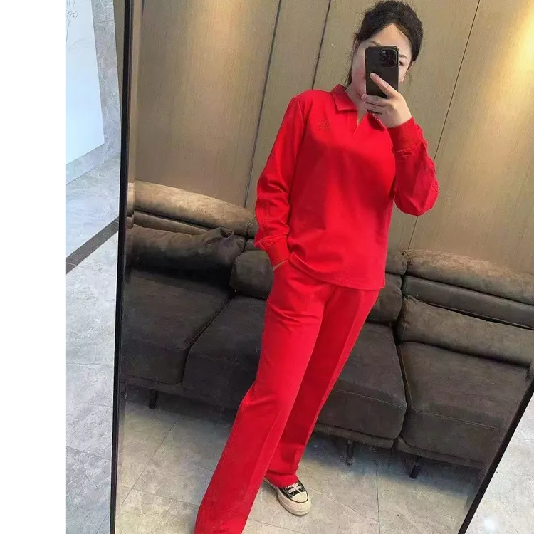 全身大红运动休闲套装春秋
