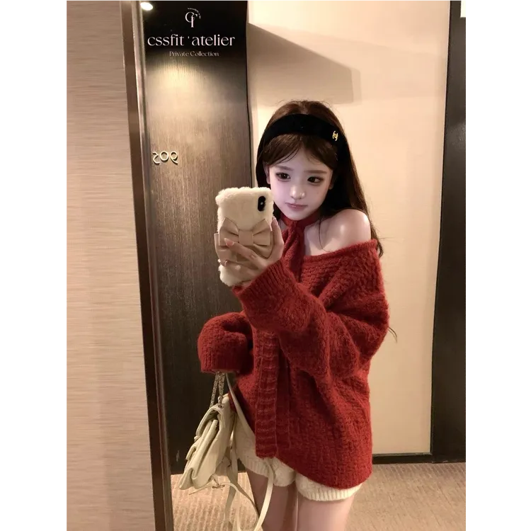 【云感包围】圣诞氛围感系带斜肩针织衫新款上衣配显瘦高腰短裤套装