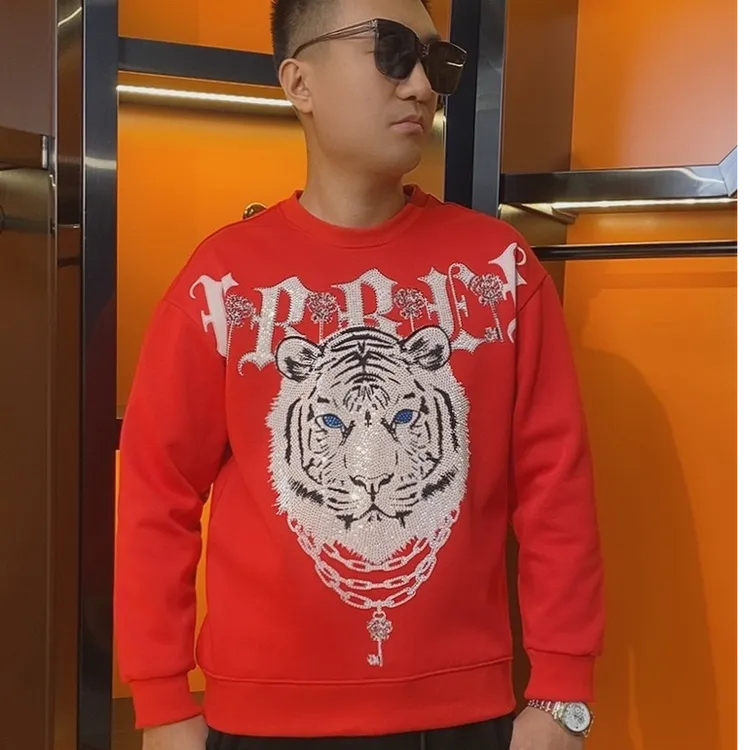 2026秋冬新年爆款高奢潮牌重工定制虎头烫钻潮流百搭男女情侣卫衣