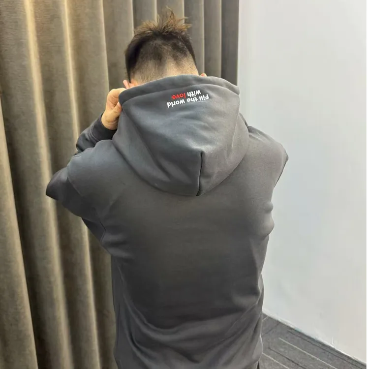 何以至此25AW美式休闲340g基础刺绣卫衣显壮轮廓感两毛百搭上衣