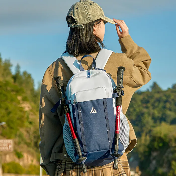 户外运动登山包轻量化徒步双肩包女大容量旅行背包便捷出行旅游包