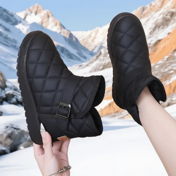 加厚保暖雪地靴女冬季防水防滑短靴加绒平底棉鞋时尚软底百搭棉靴