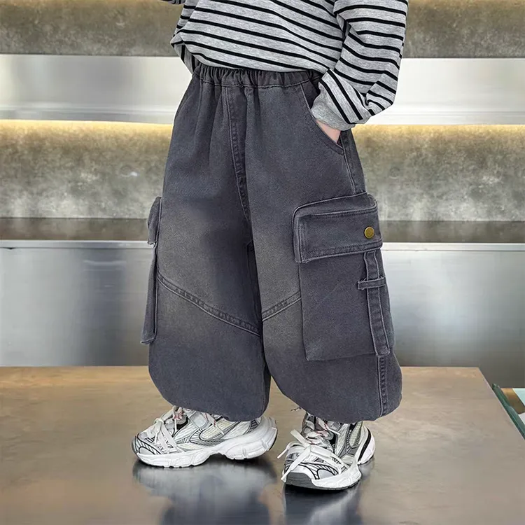 男童痞帅风牛仔裤春秋装2025新款儿童黑色裤子小童休闲阔腿长裤潮