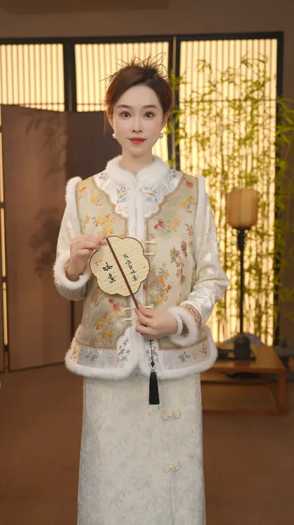 CJ【蝉镜】秋冬季水貂毛新款中国风百搭立领复古锦绣马甲FB2511213