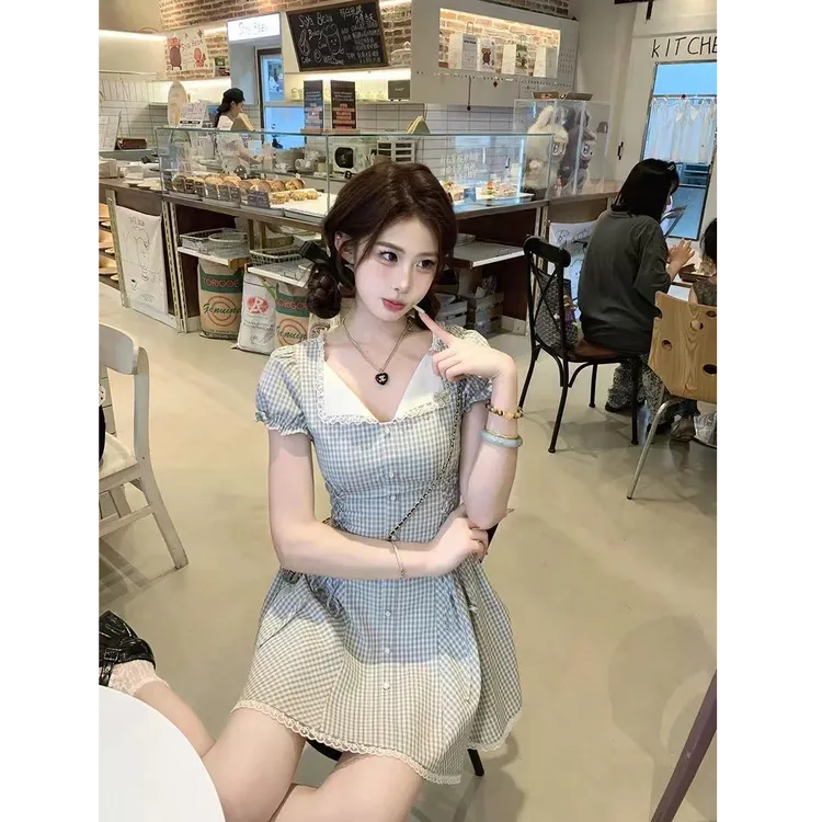 麻吉麻吉mochi【夏日海岸线】气质鱼骨收腰不规则连衣裙娃娃领温柔