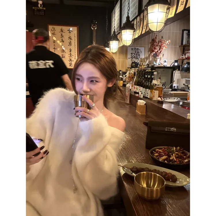 温柔斜肩水貂绒套头毛衣女秋冬季新款宽松慵懒针织衫Z 9719#