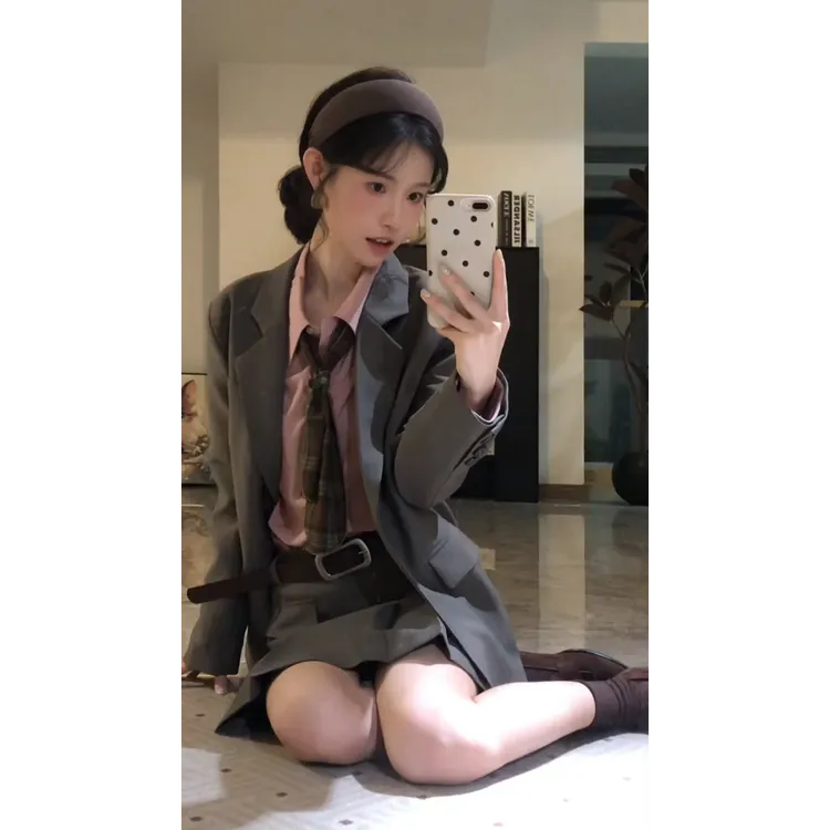 MARIE.COCO法式学院风秋季套装高级感西装外套+粉色衬衫+百褶半裙