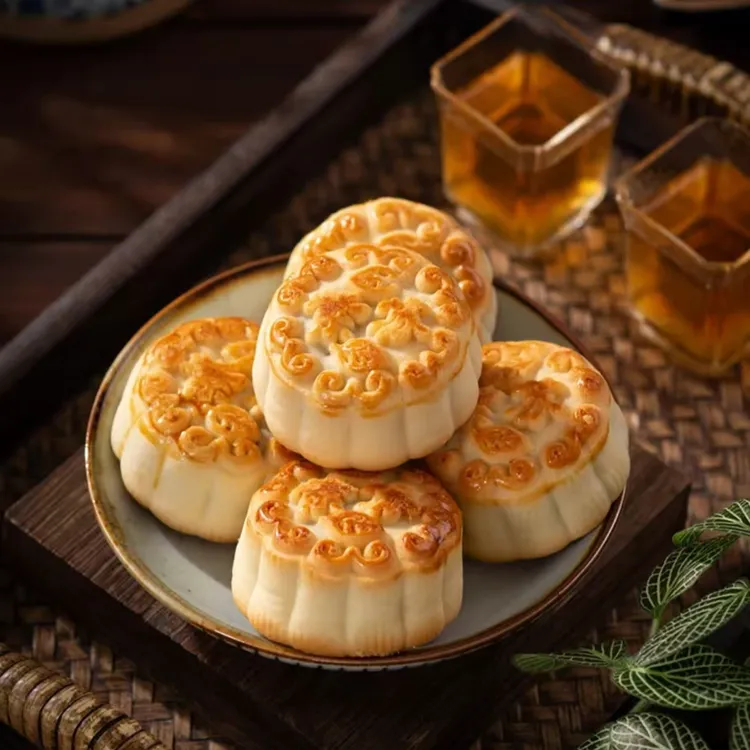 奶枣紫苏月饼香酥可口居家休闲解馋零食传统广式糕点