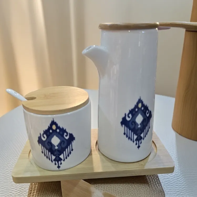 （hasoy新疆包邮）家用新款陶瓷辣椒醋瓶油壶瓶复古带盖