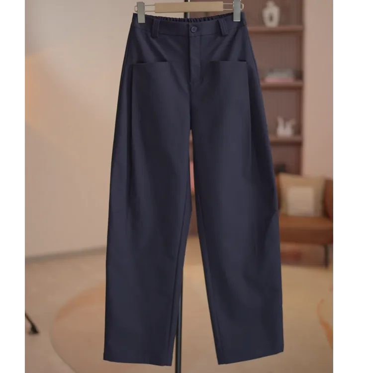 【菲儿】简约高腰压褶大口袋设计休闲直筒裤-K18114