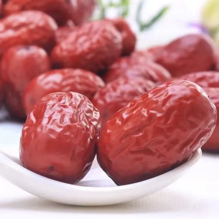 新疆麦盖提红枣精选皮薄肉厚香甜软糯可煲汤泡茶的营养红枣