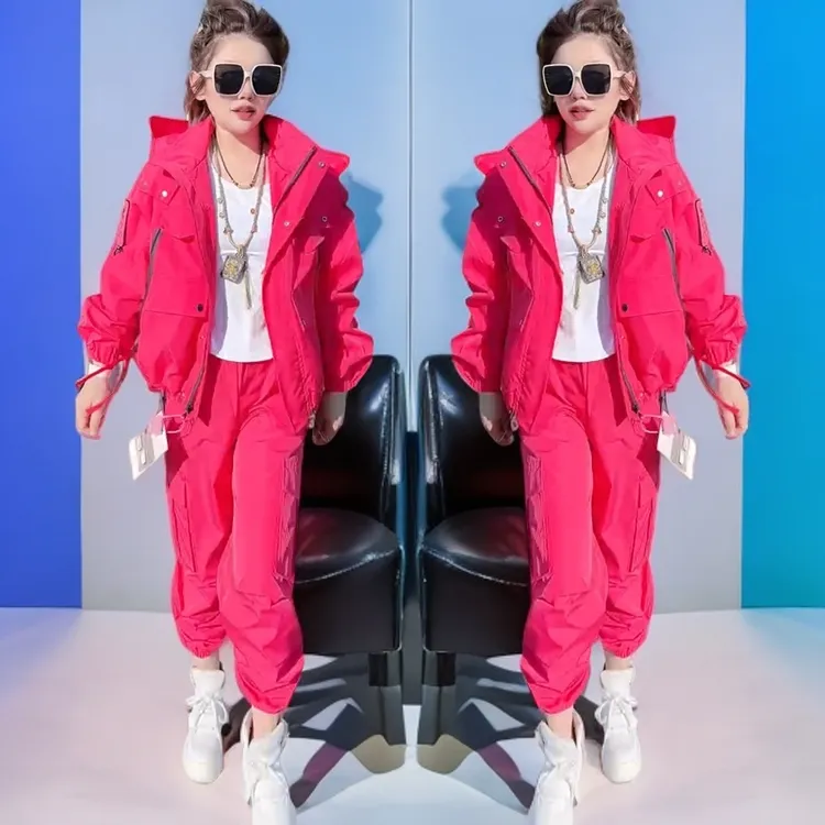 高级感洋气休闲新款显瘦套装2025春短款爆款红色两件套外套裤子潮