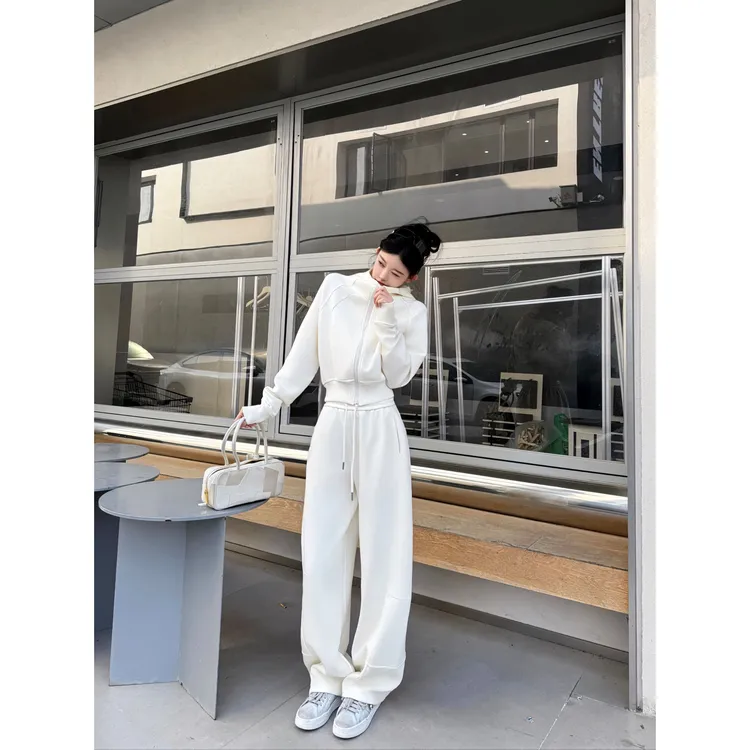 【依凡芙】 2025冬季加绒欧若风新品棉质连帽休闲套装JY996A/ZK