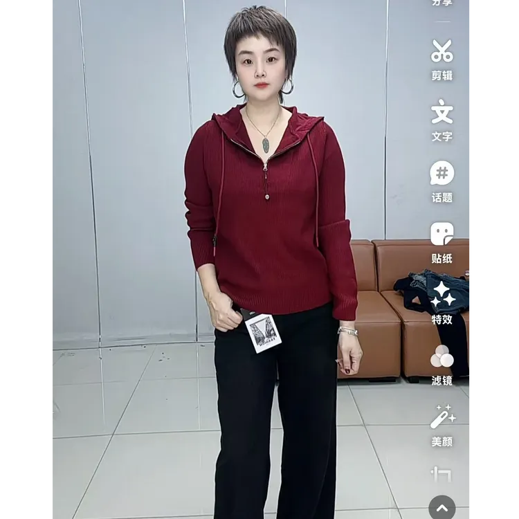 小施家时尚连帽减龄纯色显瘦针织上衣6810