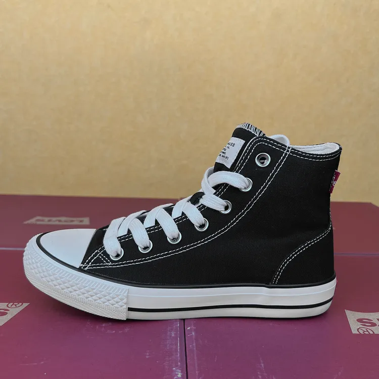 【李**女鞋】下架了 —便宜了！！！春季女性百搭高邦黑色帆布鞋時尚