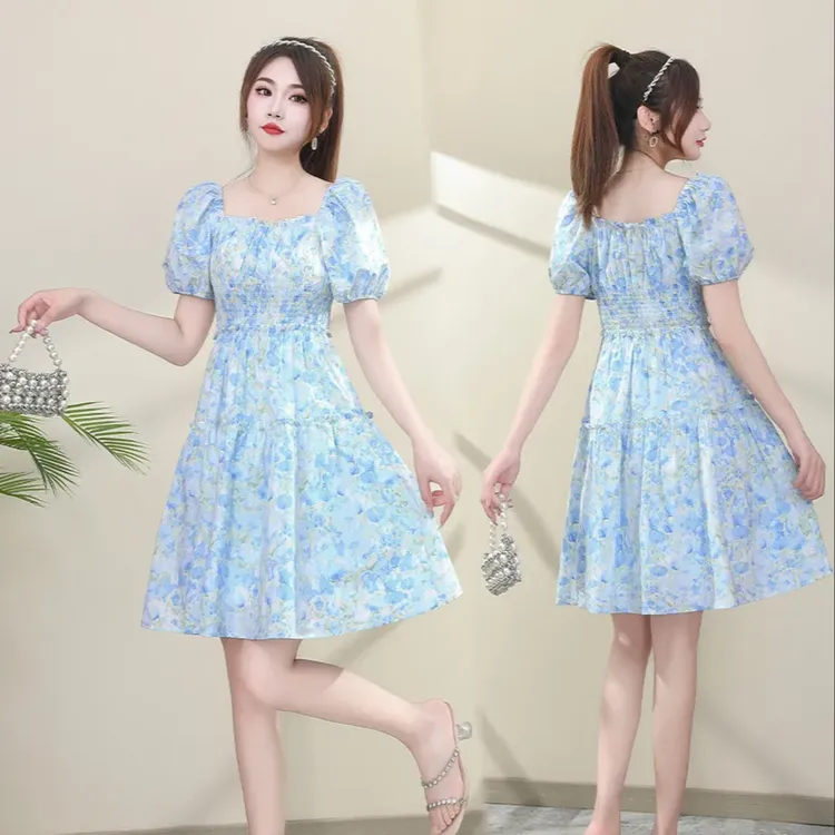 小个子字连衣裙2025夏季新款小清新气质方领收腰碎花连衣裙