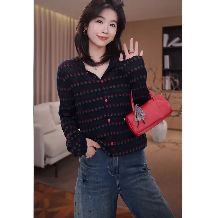 广州琴姐【提花织韵】琥珀流光风时尚圆领长袖小花针织开衫女秋2057