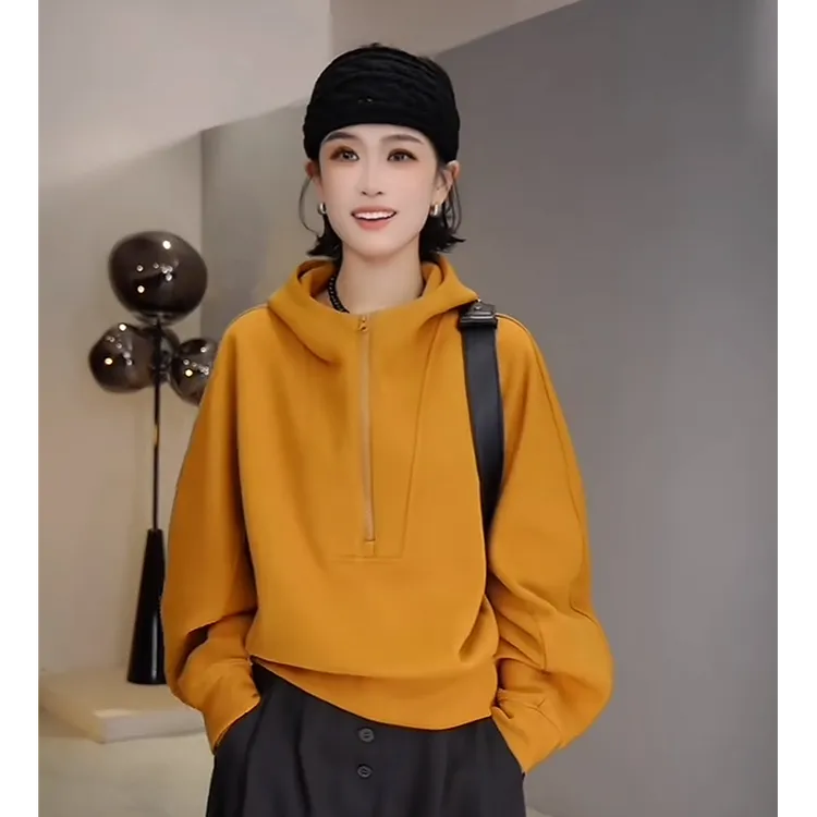 2025秋季高级感时尚连帽半拉链卫衣短外套女流行洋气宽松显瘦上衣