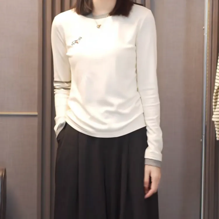 可爱小狗磨毛加绒上衣2024新款秋冬长袖T恤休闲修身显瘦打底衫