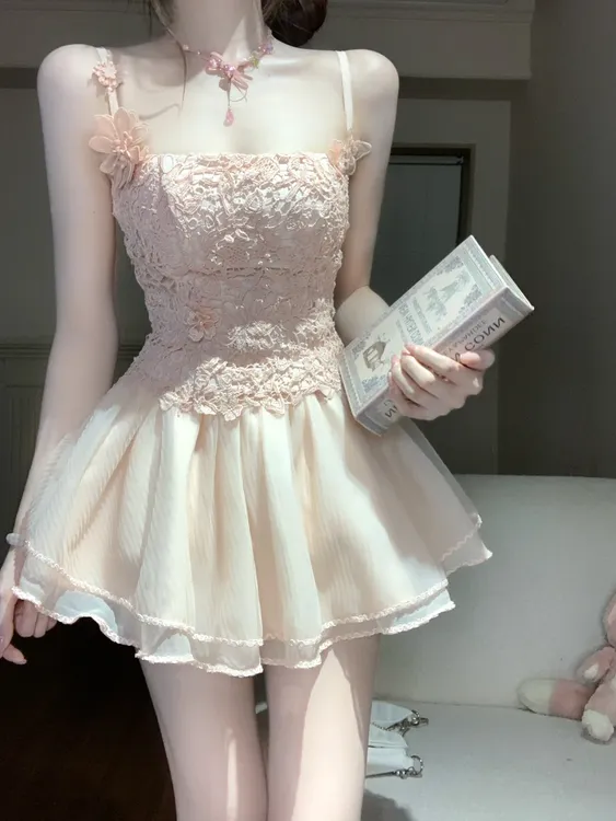 梦幻巴黎  夏季纯欲公主风小众设计吊带连衣裙蕾丝网纱拼接短裙女