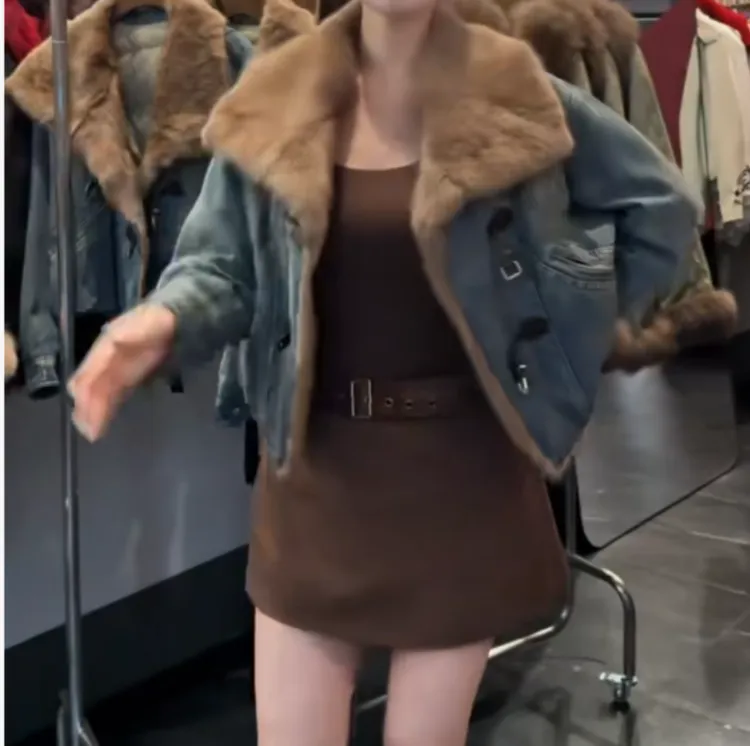 时尚潮流百搭精品女装dgd7959