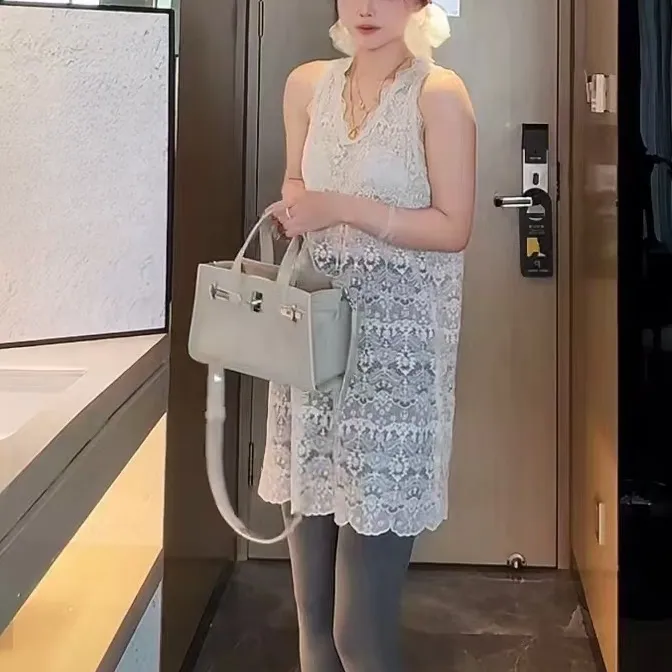 6058法式气质氛围感V领蕾丝背心宽松百搭上衣