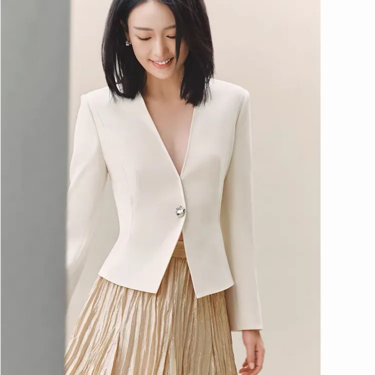 南油秋季高端立体剪裁短款气质显瘦小西装外套小众修身