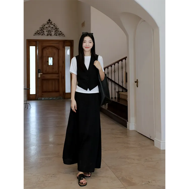 郭九九呢 天丝亚麻开叉半身裙显瘦西装马甲百搭T恤短袖G924G10448