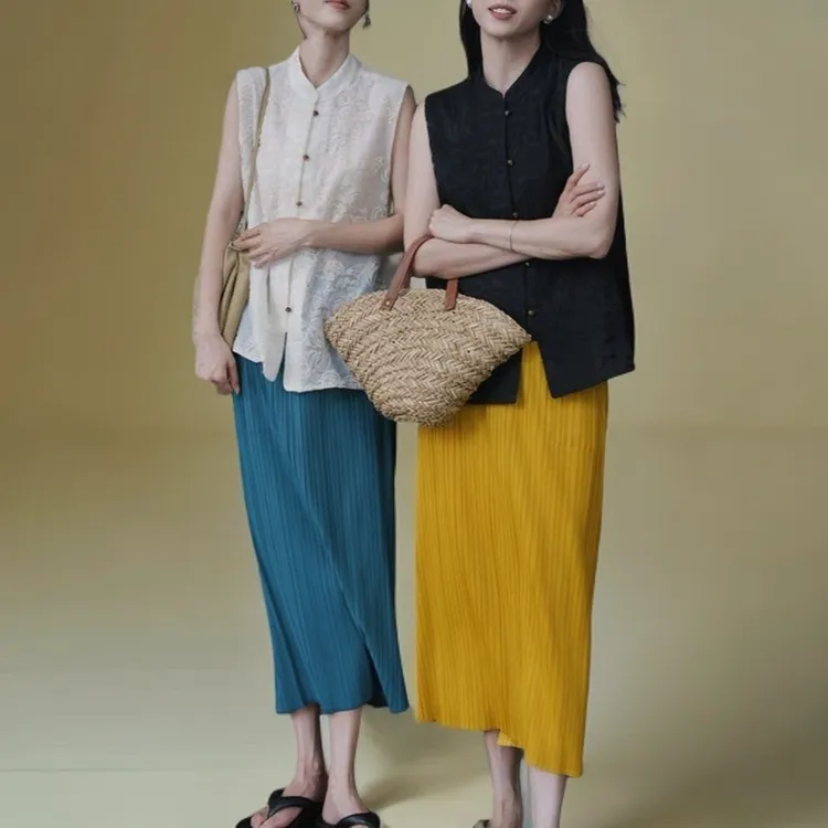 小众无袖衬衫夏季新款单排扣马甲衬衣女气质半身裙套装中国风薄款