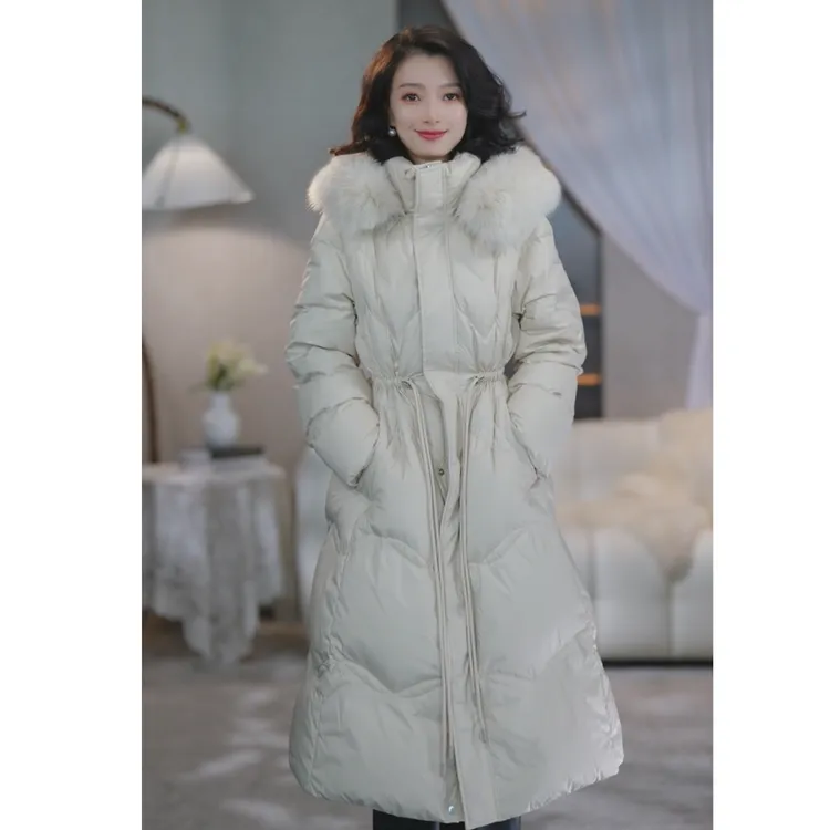 西子/【北海道】90白鹅绒蓬松度狐狸毛领连帽羽绒服/YRYF0401
