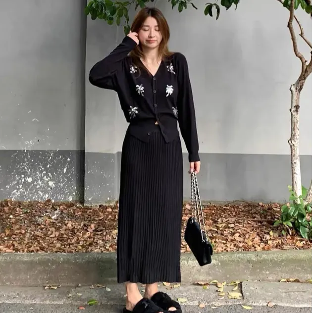 秋季款2025女装法式高级感亮片蝴蝶结针织衫轻熟风高腰半身裙套装