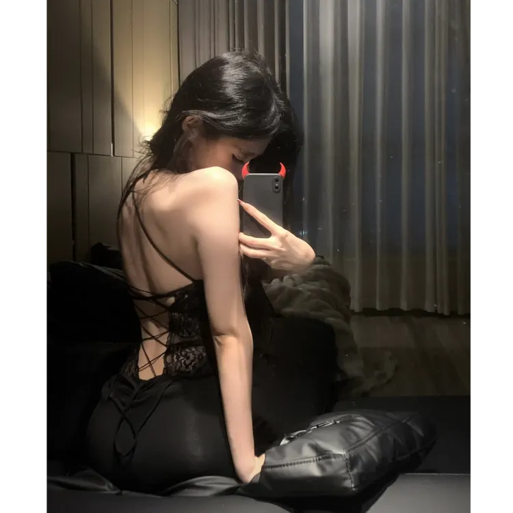 【不良邀约】纯欲性感妩媚铃铛交叉绑带显胸性感连体衣女显瘦半身裙