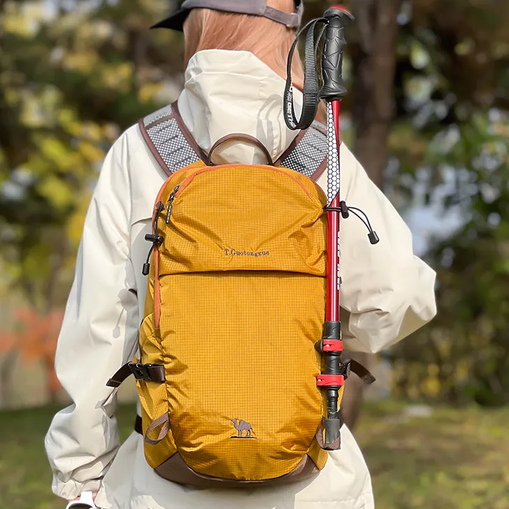 男25升登山包轻量化骑行包户外运动跑步双肩包高颜值徒步背包女