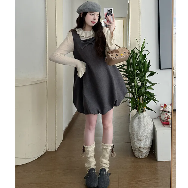 秋冬季新款背心裙外穿爆款减龄高颜值百搭连衣裙蛋糕领打底两件套