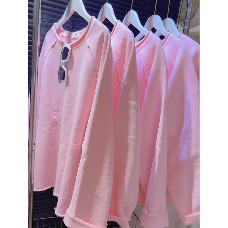 今年流行女装穿搭2026年春季新款时尚休闲简约纯色圆领长袖卫衣