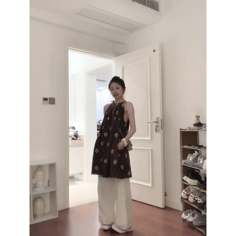 法式夏季复古碎花宽松挂脖短款裙宽松直筒长裤两件套