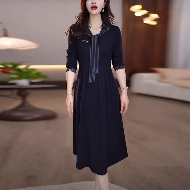 棉感软精纺气质轻奢高级感女装2025秋季新款简约时尚显瘦连衣裙子