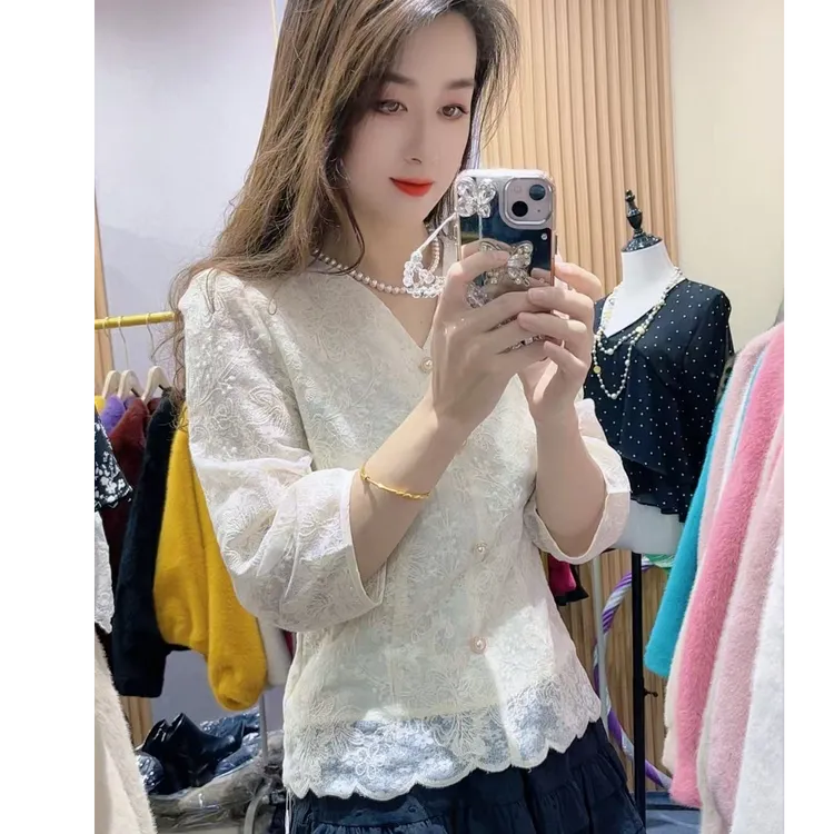 春季新款钩花设计感七分袖打底衫气质时尚洋气百搭减龄小衫上衣女