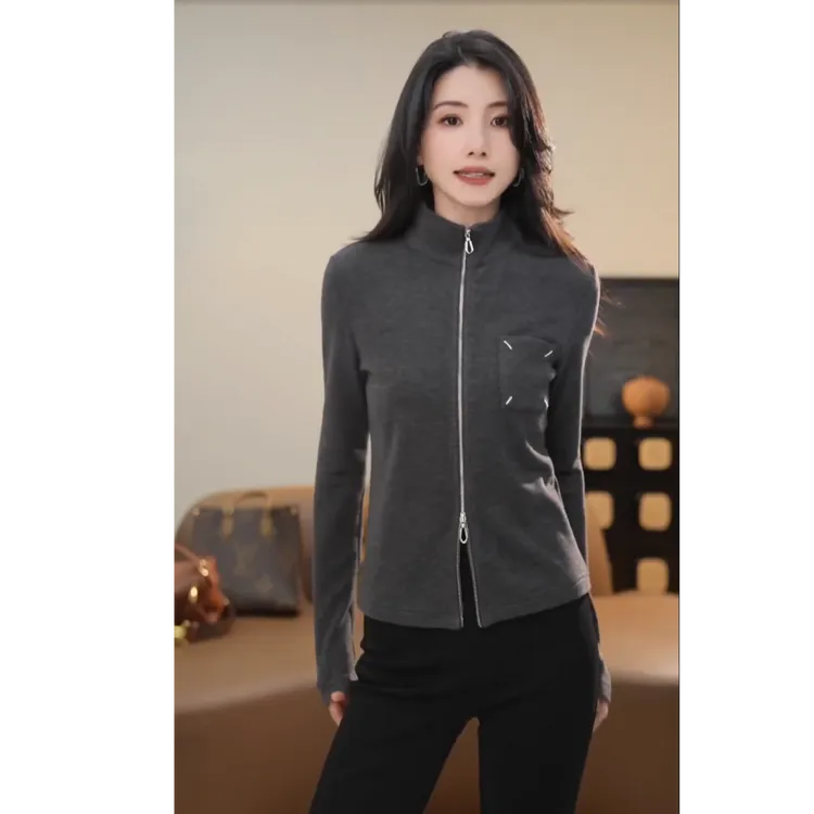 小乖逃双色！时尚灰色黑色外套立领单口袋马吉正肩拉链外套TS8062