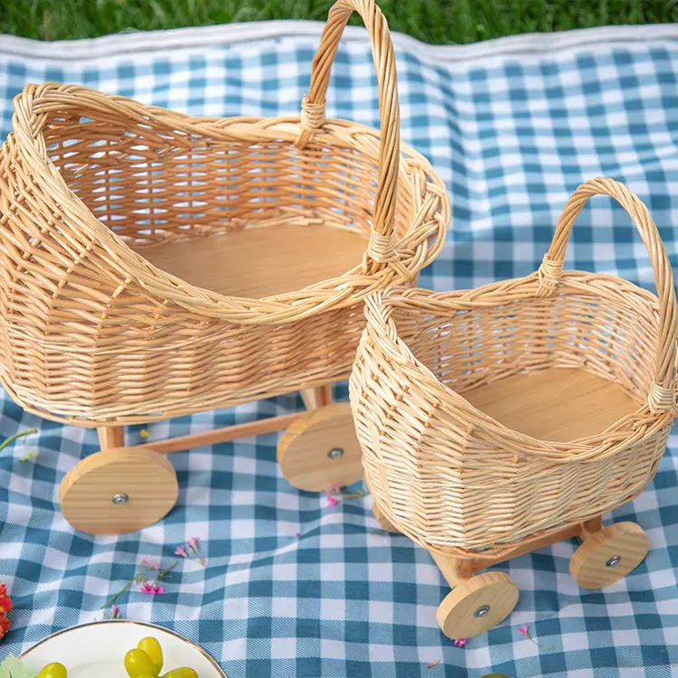 ins柳编婴儿篮造型小推车收纳篮家用装饰摄影道具宠物窝猫窝花篮