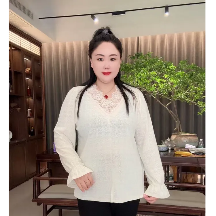 2025早秋新款时尚洋气V领法式撞色拼接遮肉显瘦上衣