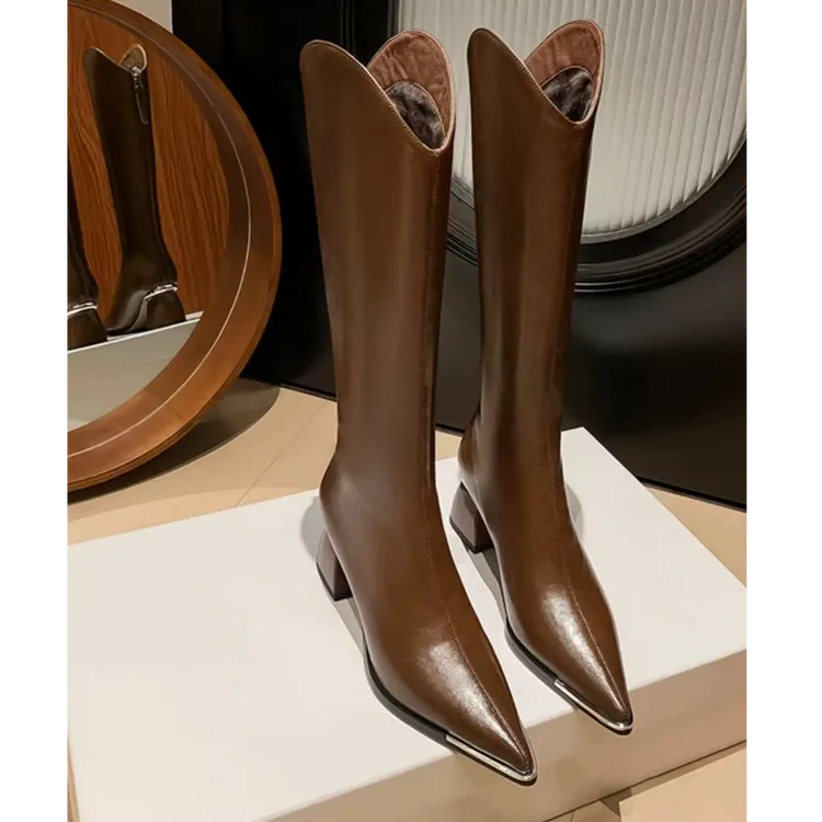 女靴高跟棕色2025新款时装靴长筒瘦瘦靴秋冬高筒靴尖头复古百搭