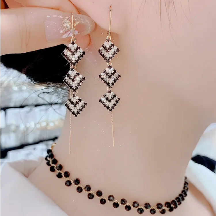 铜合金合成锆石耳饰 104黑白凌形精致百搭气质耳线流苏显瘦耳环