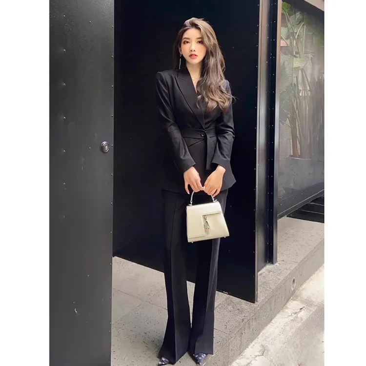 大码春秋高级感职业正装西装套装女黑色修身气质西服微喇裤两件套