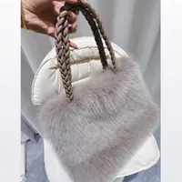 设计款名媛风毛绒包包