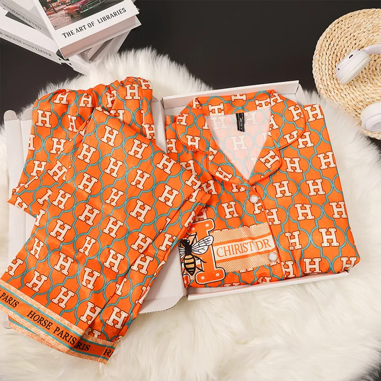 2025年新款休闲冰丝睡衣女夏季薄款短袖高级感家居服可外穿三件套