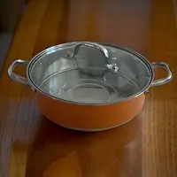 现代简约高颜值桔红色汤锅